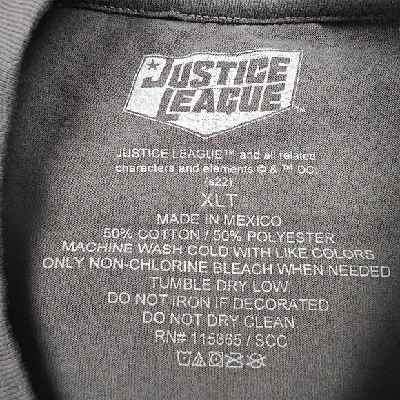 DC Comics Justice League Issue #217 Cover T-Shirt Men's XLT Charcoal NWT - Picture 3 of 5